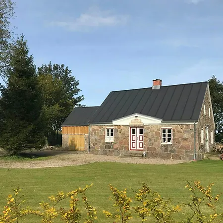 Historic House By Kongeaen And Freedom Bridge ヴァーイン